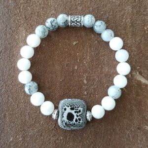 🚫SOLD! - Black and White Stone Beaded Bracelet